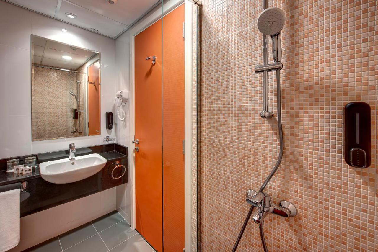 דובאי Wescott Hotel מראה חיצוני תמונה