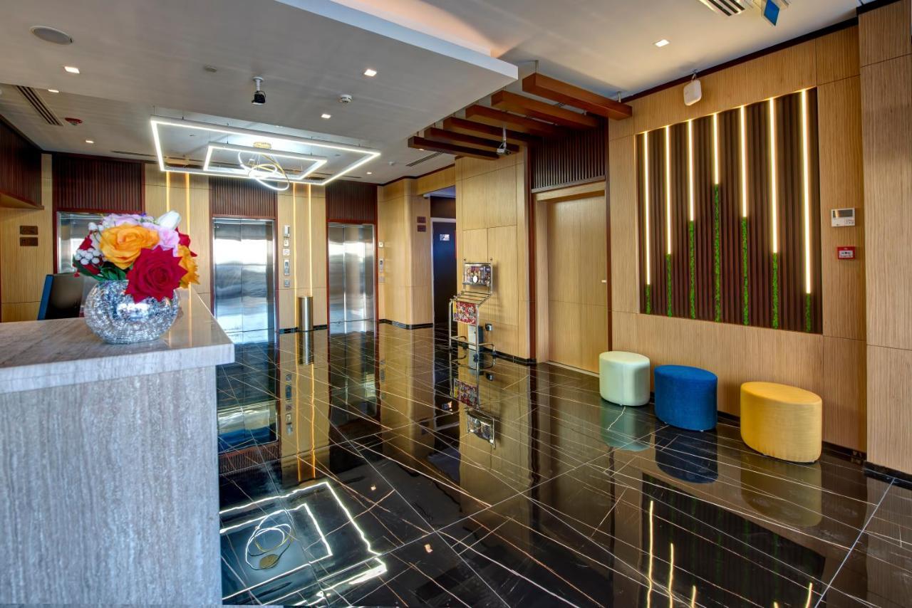 דובאי Wescott Hotel מראה חיצוני תמונה