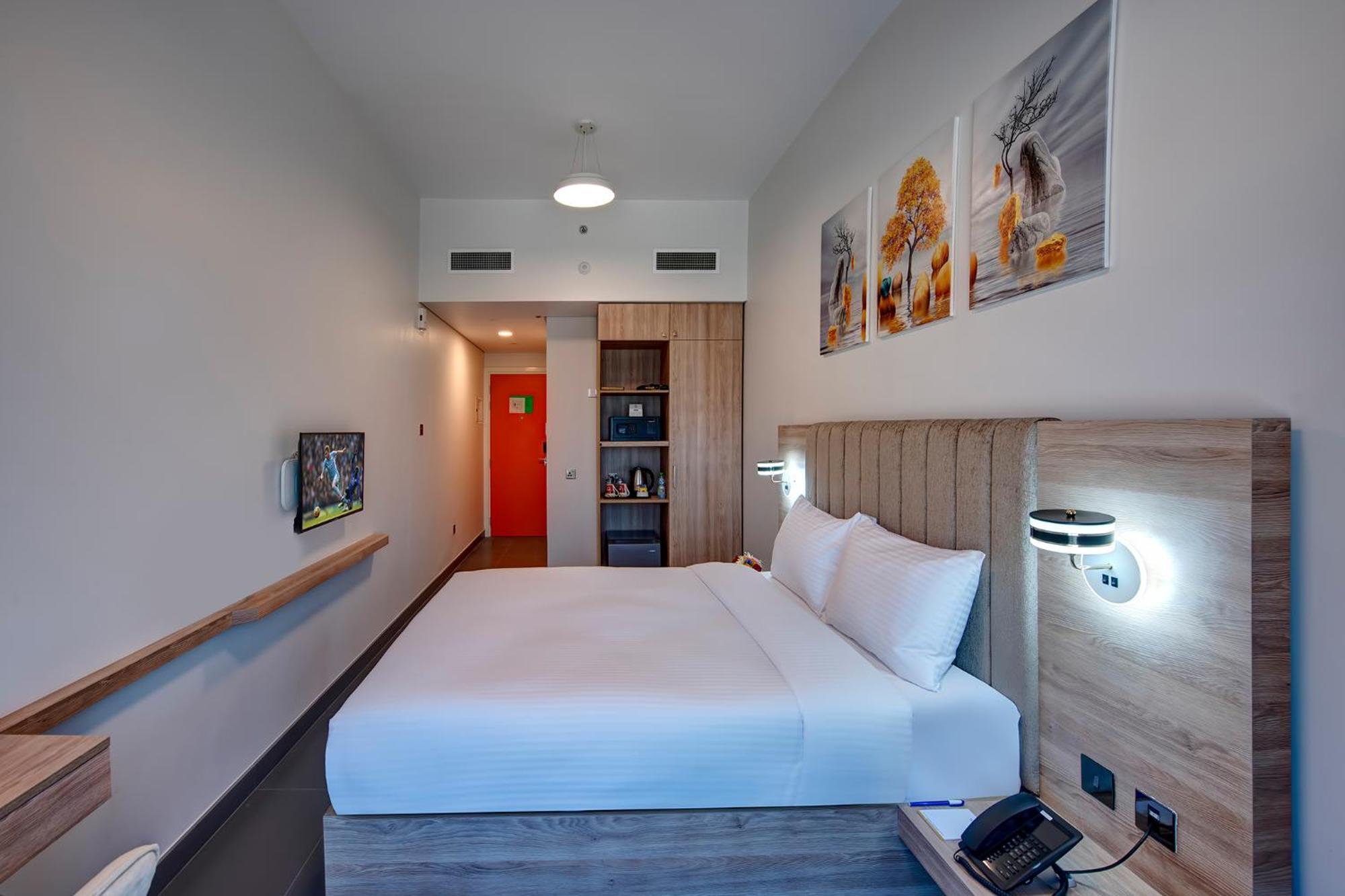 דובאי Wescott Hotel מראה חיצוני תמונה