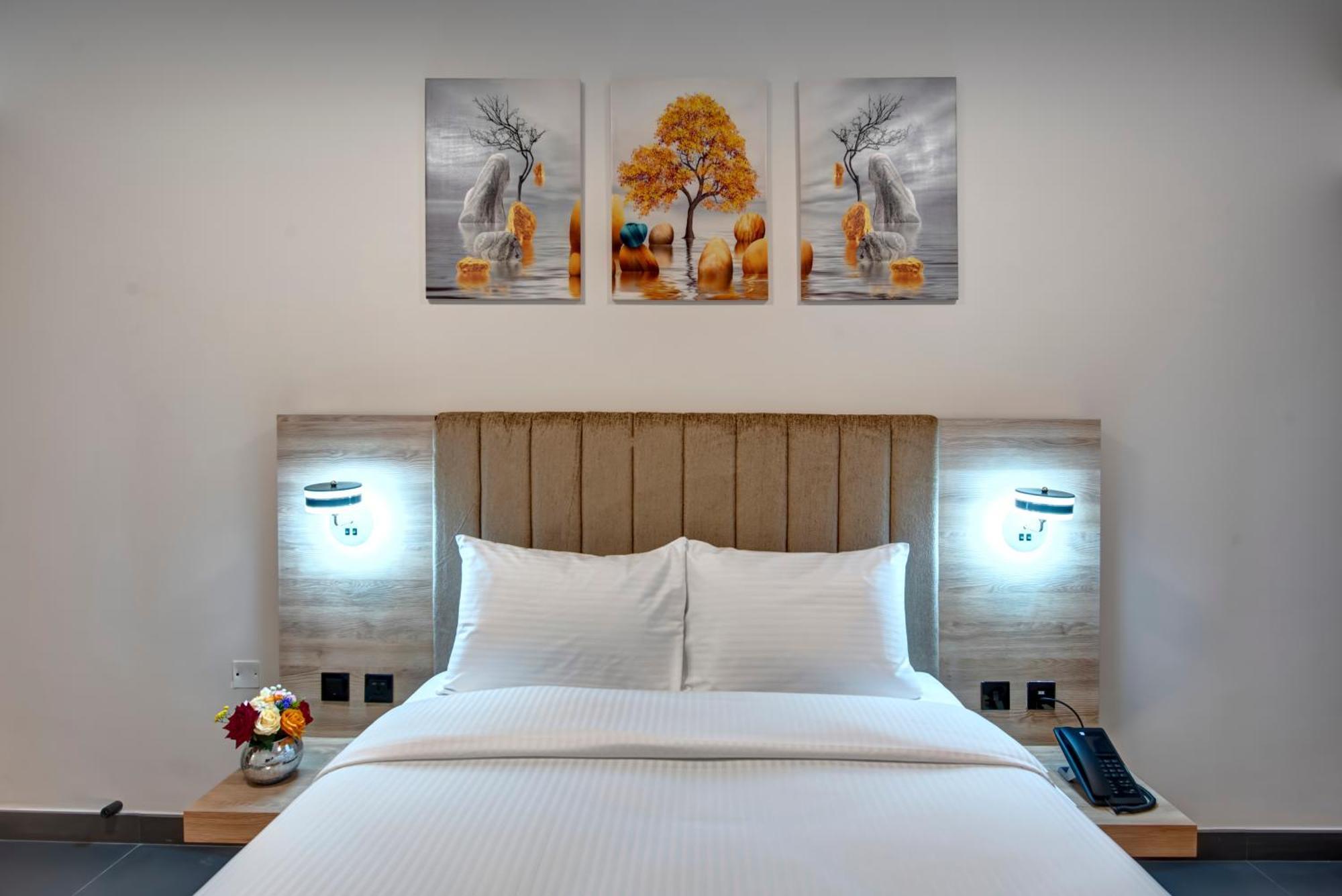דובאי Wescott Hotel מראה חיצוני תמונה