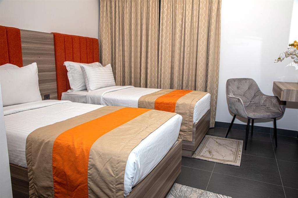 דובאי Wescott Hotel מראה חיצוני תמונה