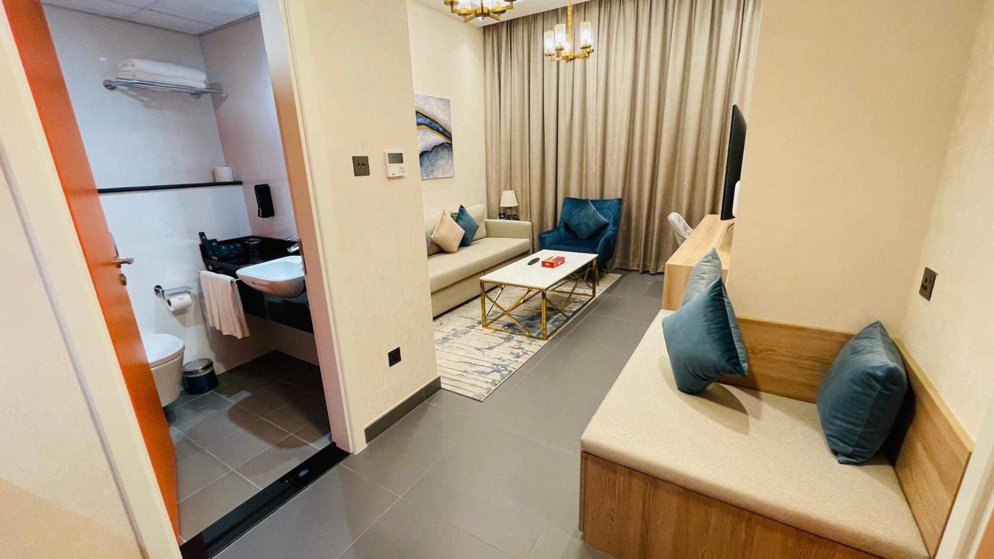 דובאי Wescott Hotel מראה חיצוני תמונה