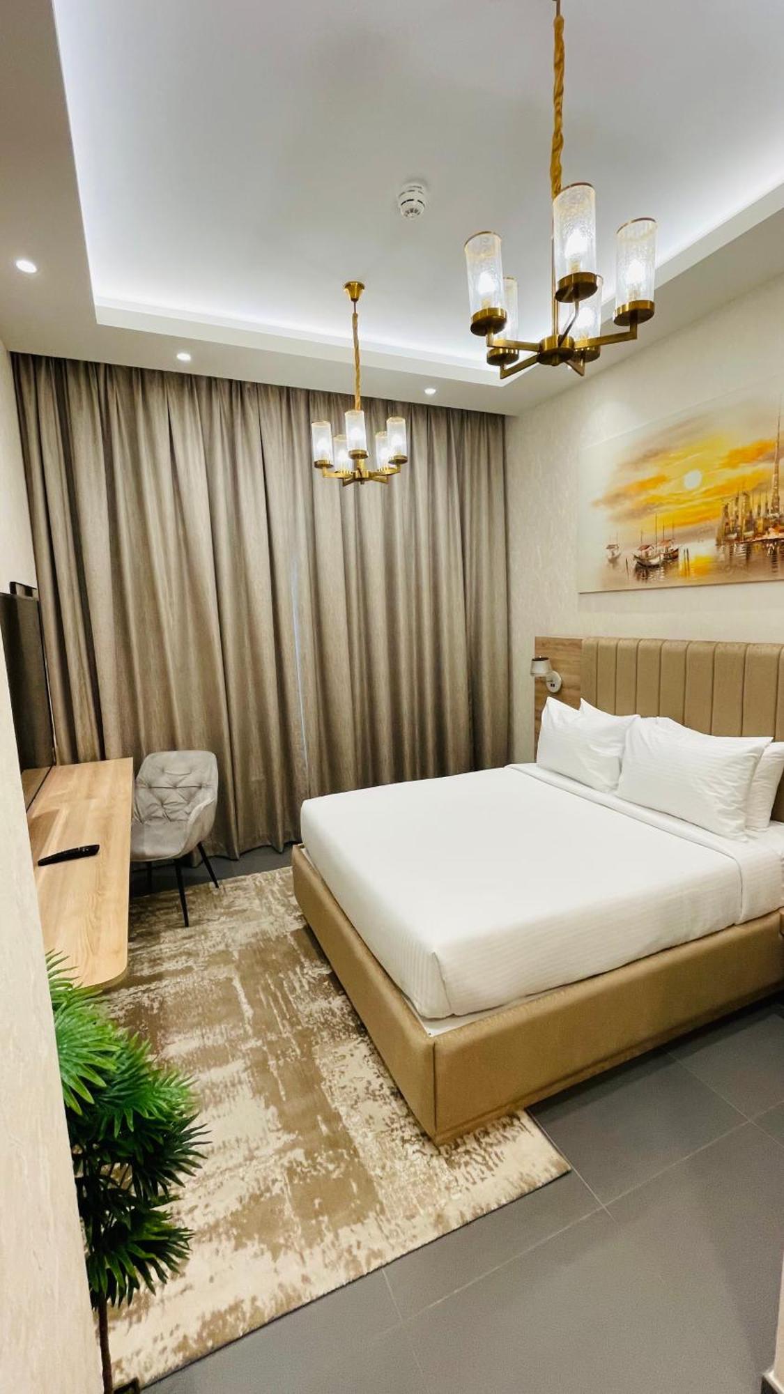 דובאי Wescott Hotel מראה חיצוני תמונה
