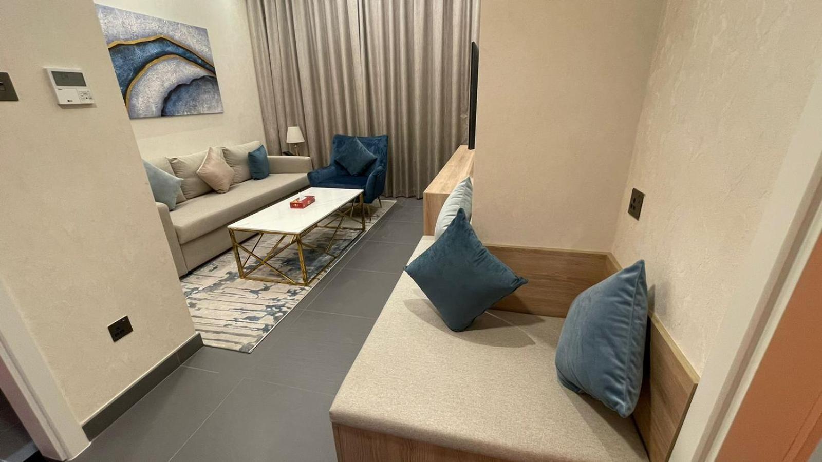 דובאי Wescott Hotel מראה חיצוני תמונה
